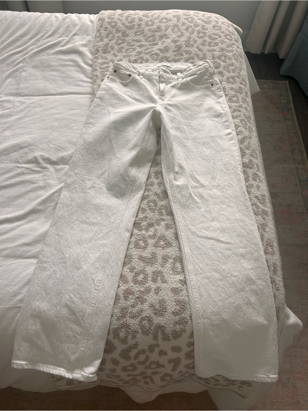 Abercrombie curve love white jeans